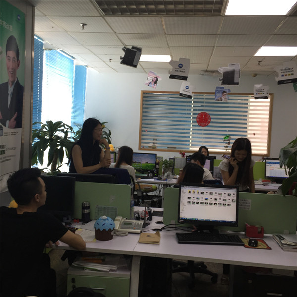 柯尼卡美能達復(fù)印機快印記錄科頤辦公不一樣的歡迎新同事瞬間