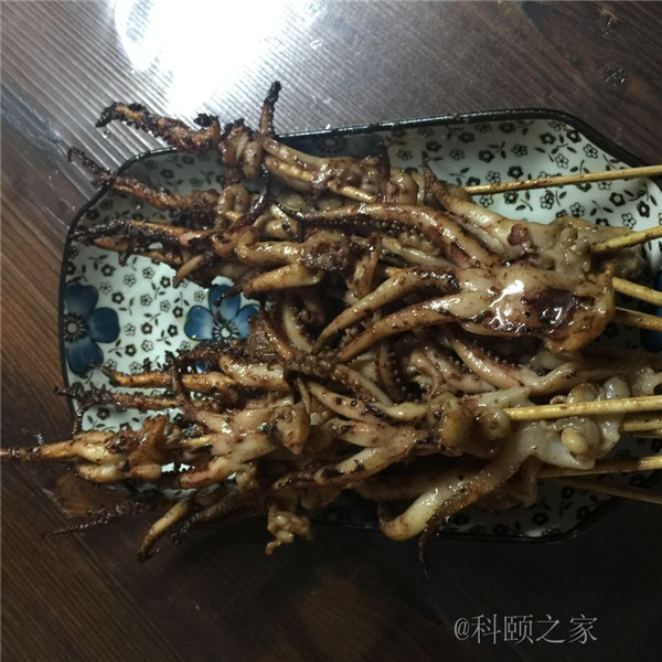 科頤辦公專業修機器的蔡師傅，搖身變專業燒烤師傅了-科頤辦公